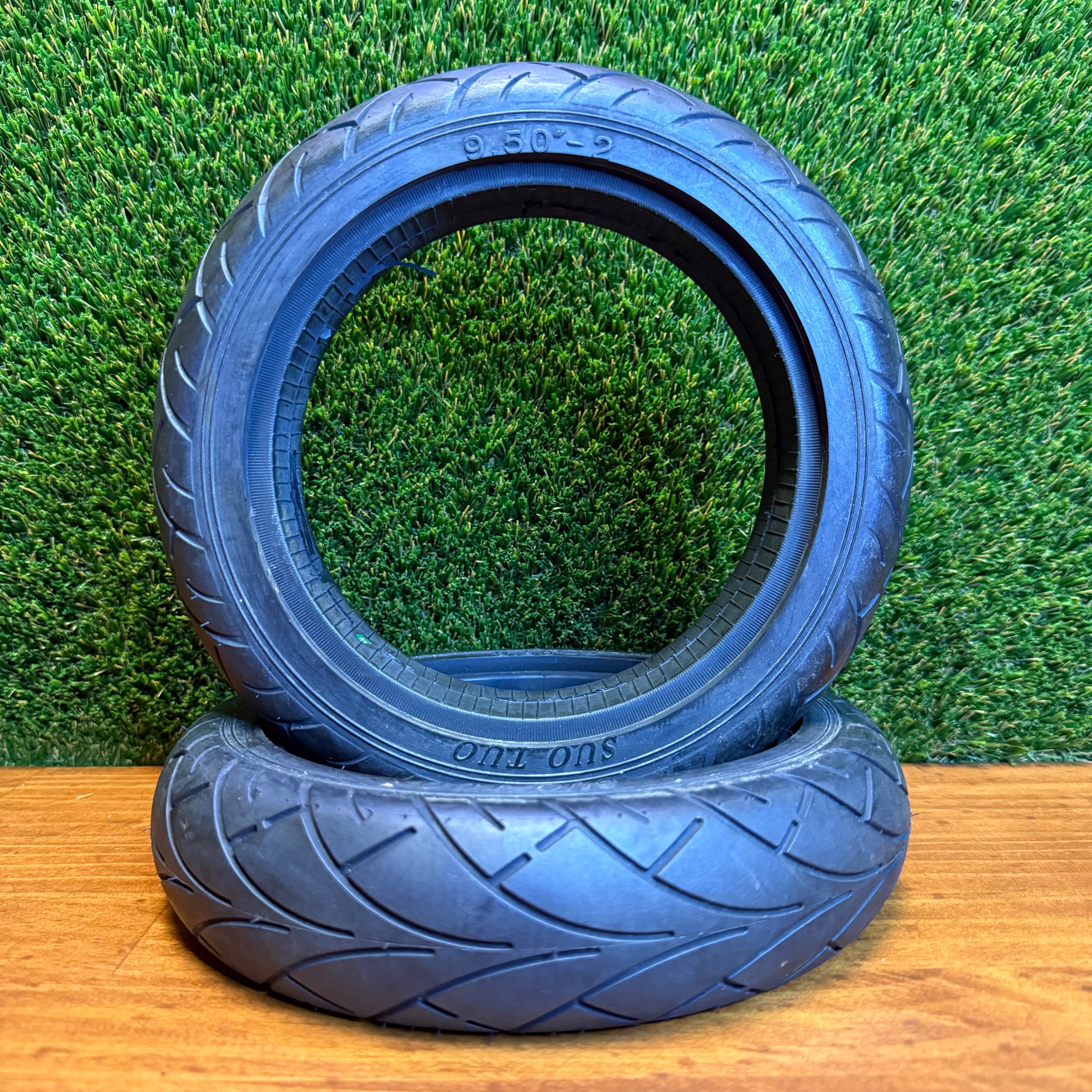 9.5x2 Solid Road Tyre (40mm)