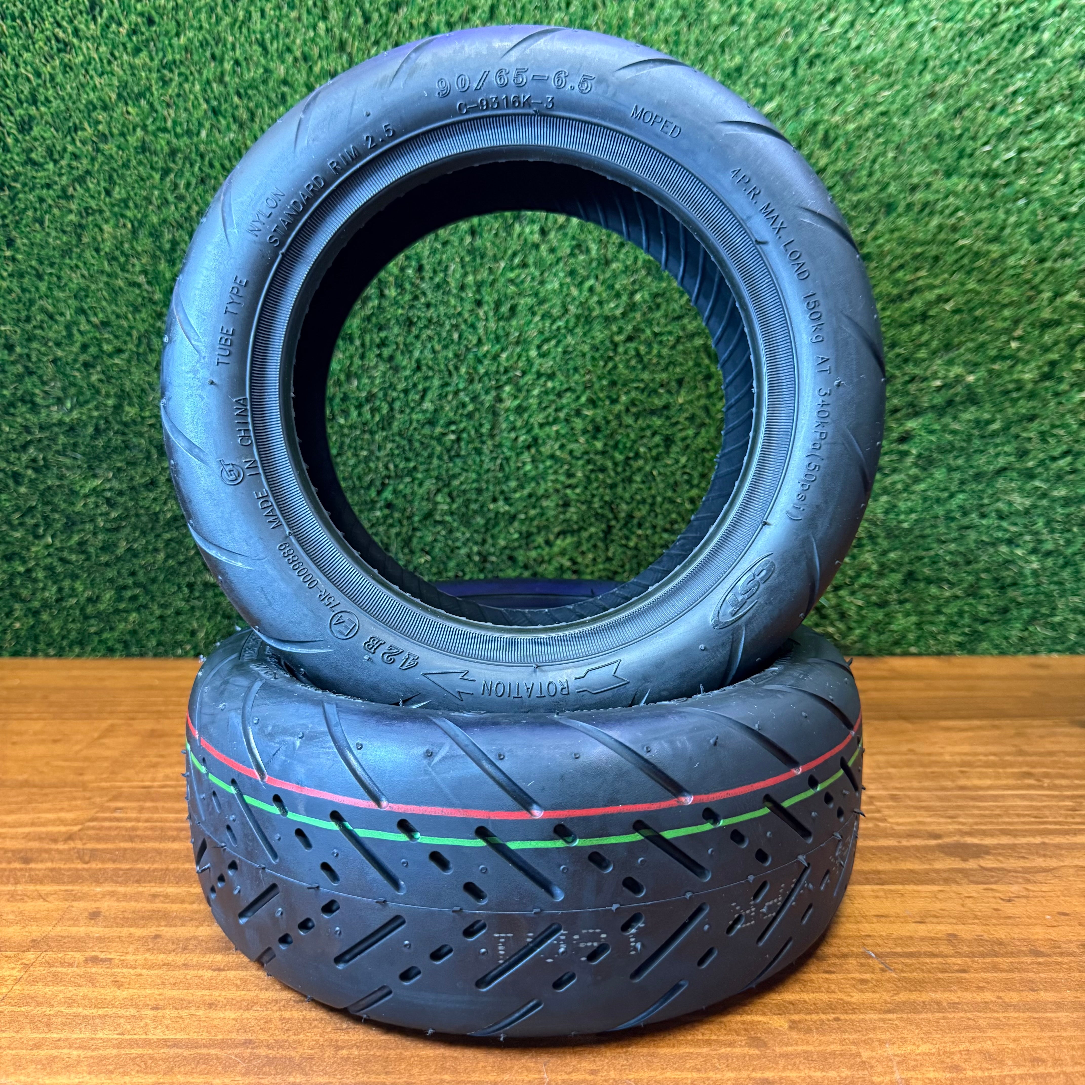 90/65-6.5 CST Round Edge Road Tyre (Tubeless) {100/65-6.5} [C-9316K]